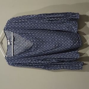 Women's Gap Blue and White Patterned Long sleeved top Size XXL